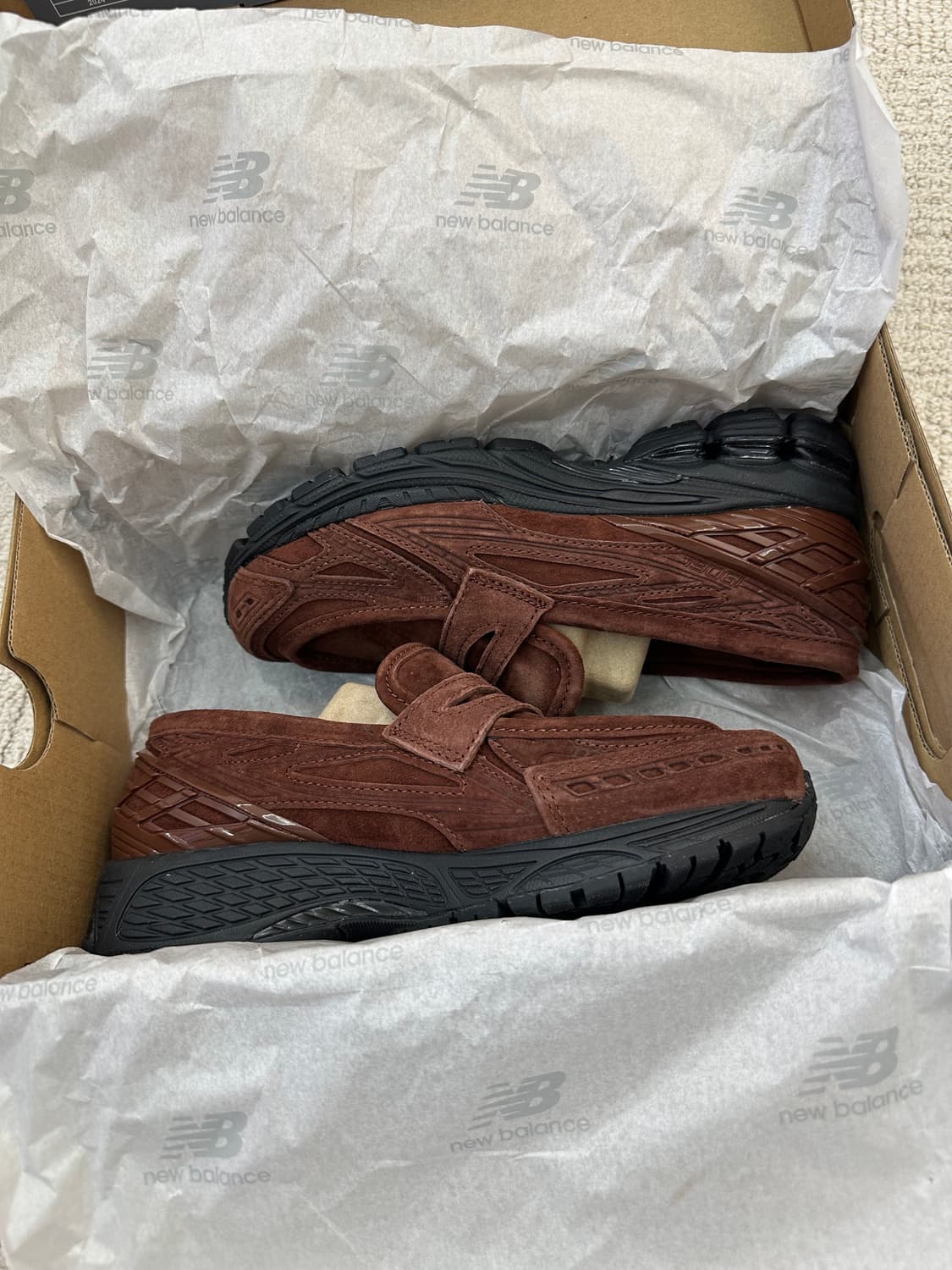 뉴발란스 U1906 로퍼 리치 오크 235 새상품 상품이미지1