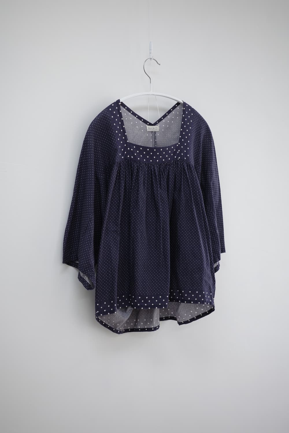 Mayme navy dot square blouse 상품이미지1