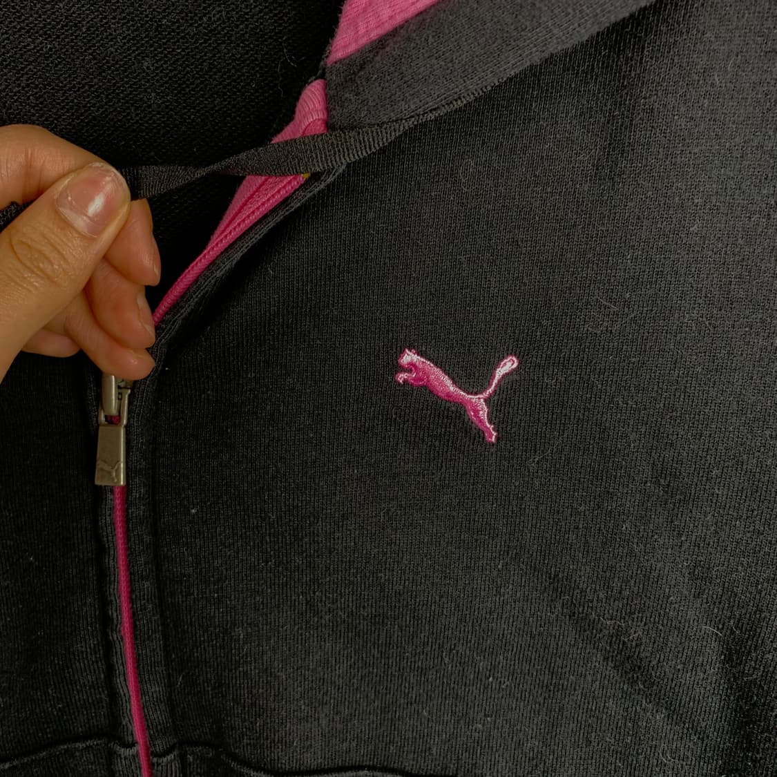 푸마 자수로고 블랙 후드집업 상품이미지4