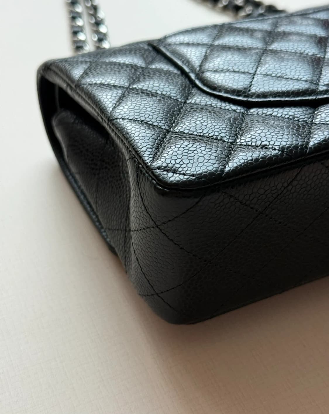 (정품)샤넬 클래식 미듐 캐비어  상품이미지5