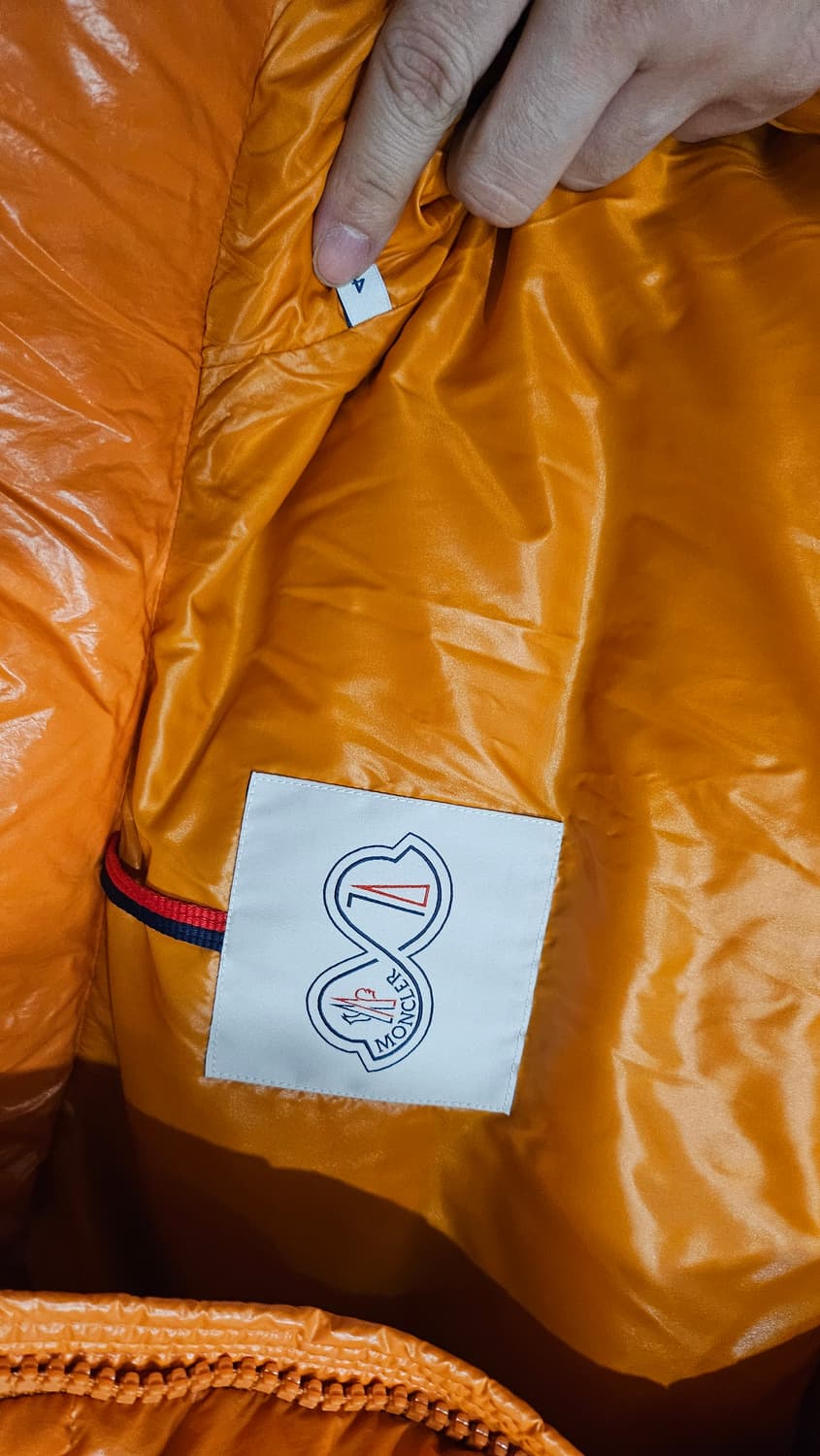 [4] 몽클레어 마야70 오렌지 컬러 패딩 상품이미지3
