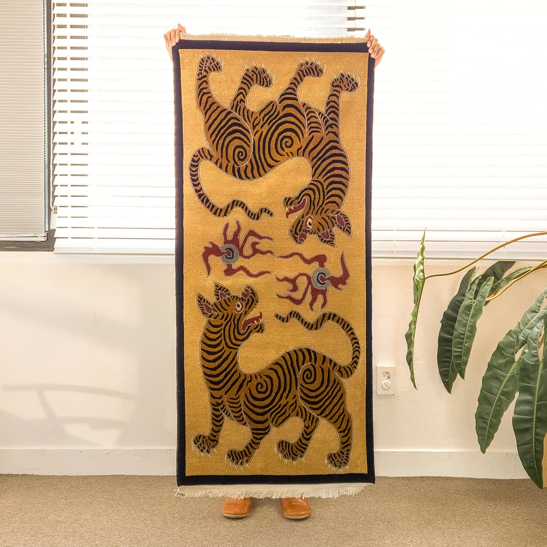 Tibetan Double Tiger Rug 상품이미지5