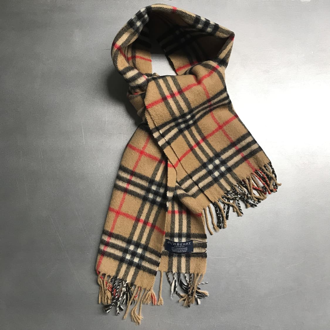 버버리 정품 캐시미어 머플러 베이지 상품이미지4