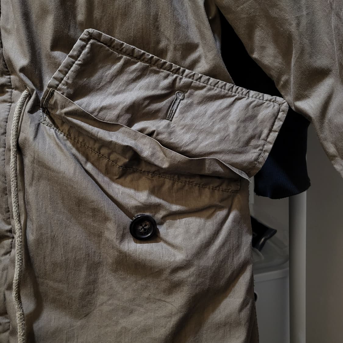 아떼 바네사브루노 후드 롱 패딩 점퍼 카키 상품이미지6