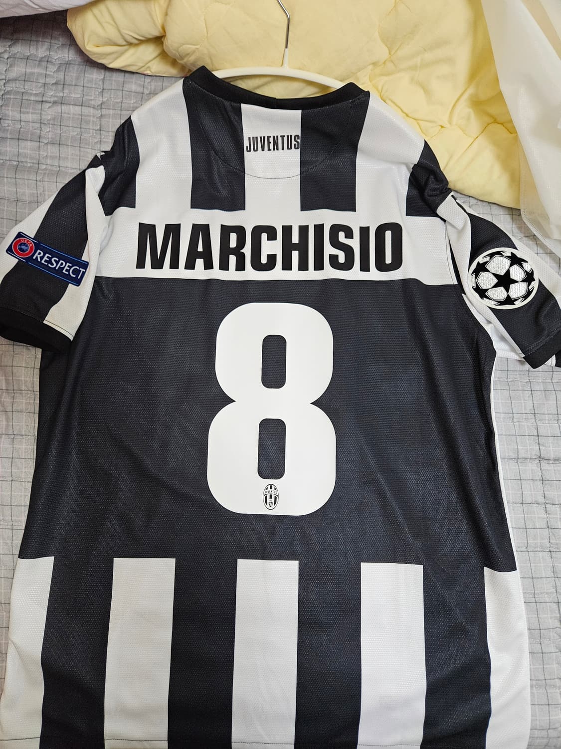 12-13 유벤투스 홈 챔스버젼 상품이미지1