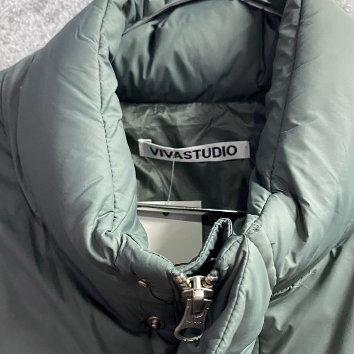 비바스튜디오 투웨이 카키 패딩 B3290 상품이미지3