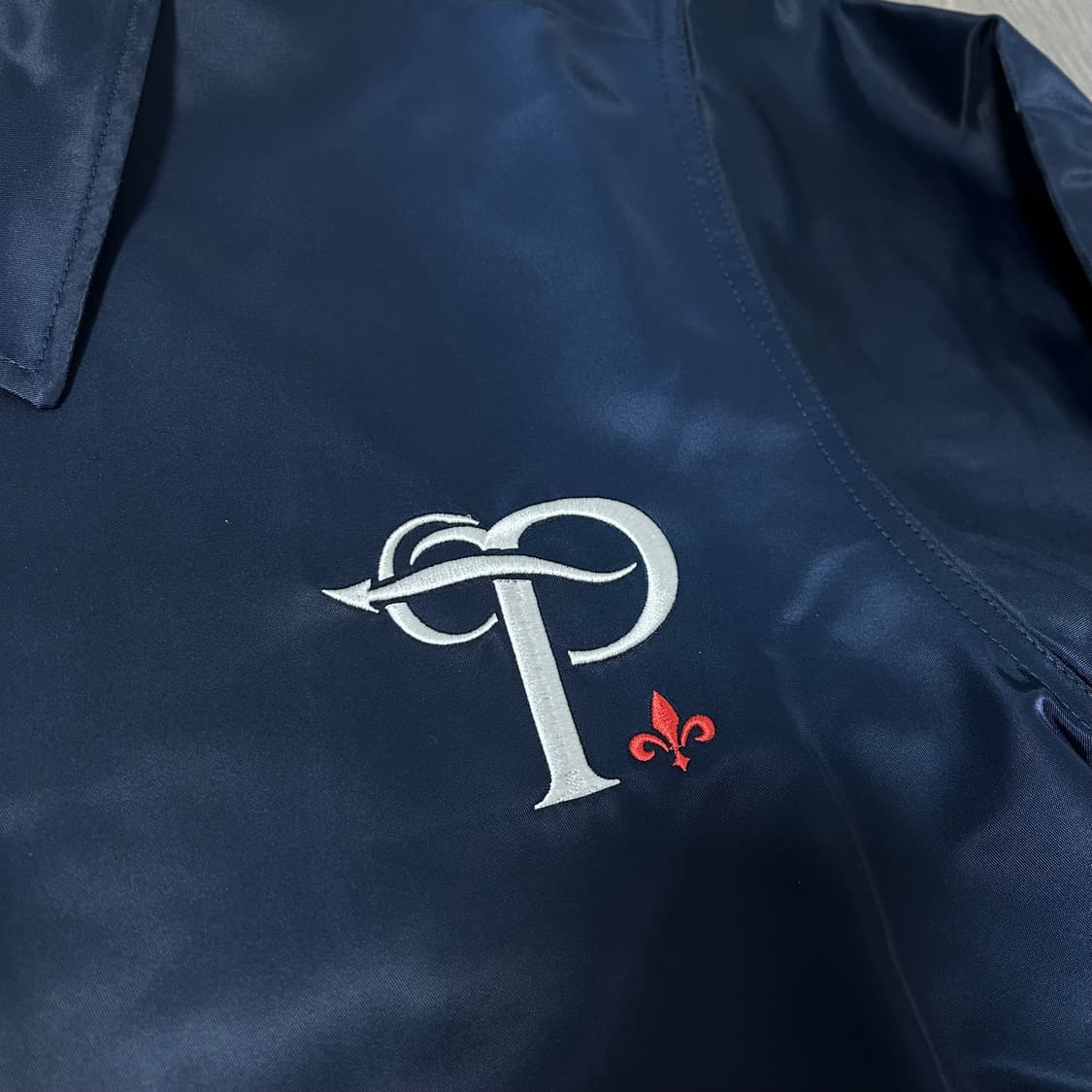 (새상품) 오버더피치 x PSG 코치 자켓 L 사이즈 상품이미지6