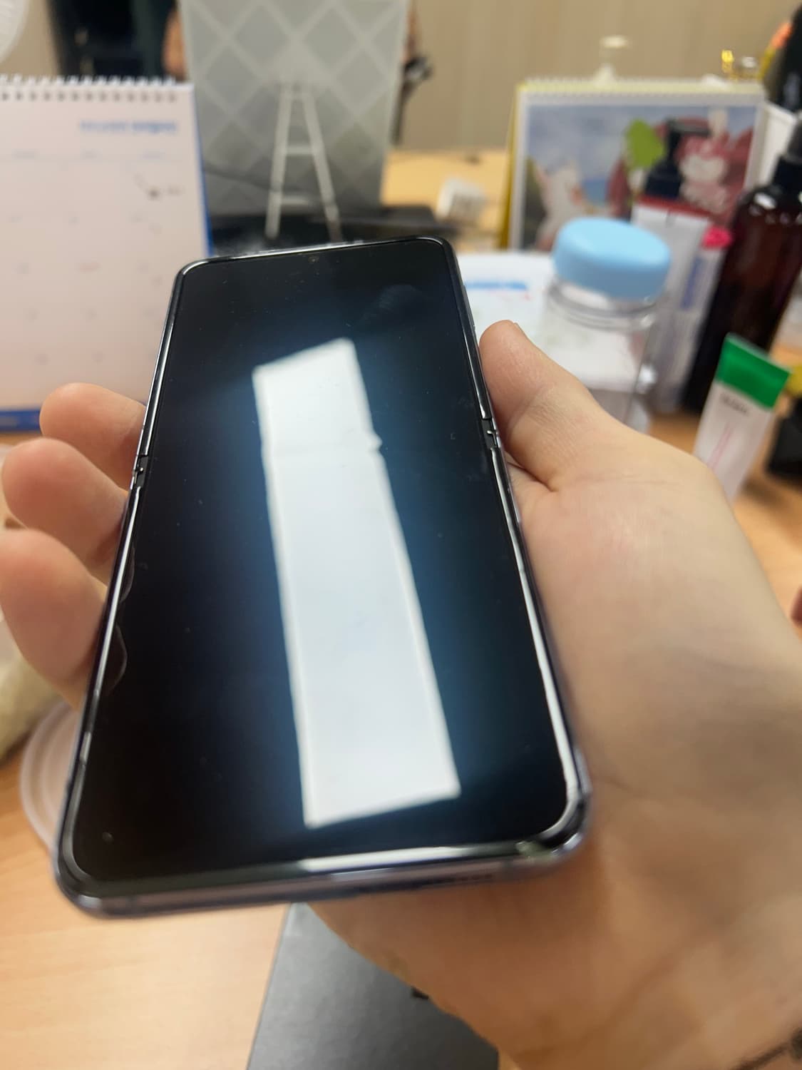 갤럭시 지플립4  상품이미지2