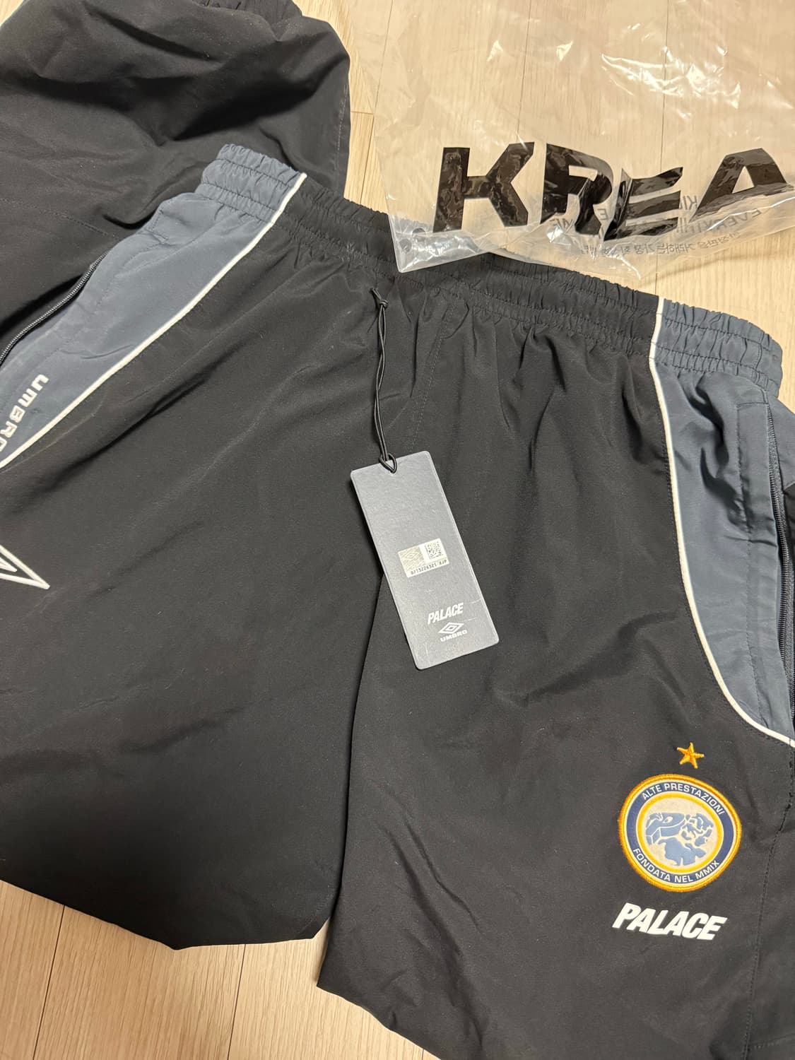 엄브로x팔라스 트랙팬츠 S 블랙 상품이미지1