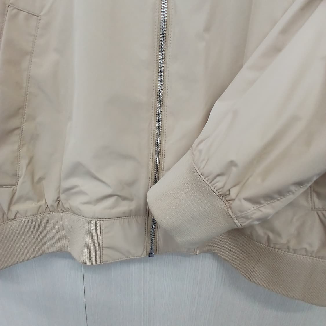 <새상품>H&M 베이지 봄버 자켓 상품이미지4