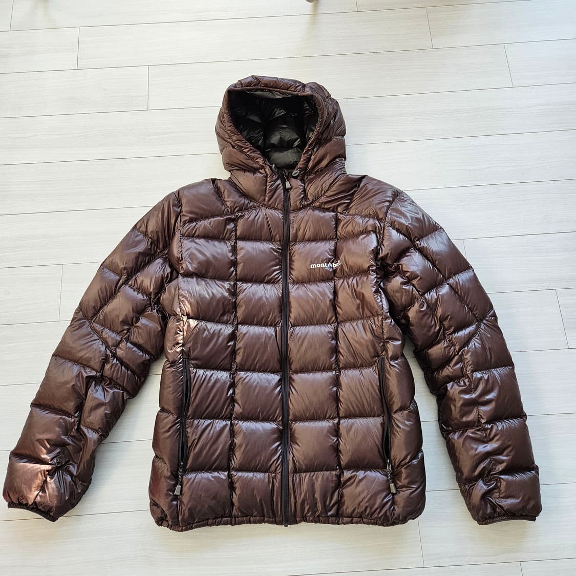 몽벨 슈페리어 다운 파카 초코 L사이즈 상품이미지1