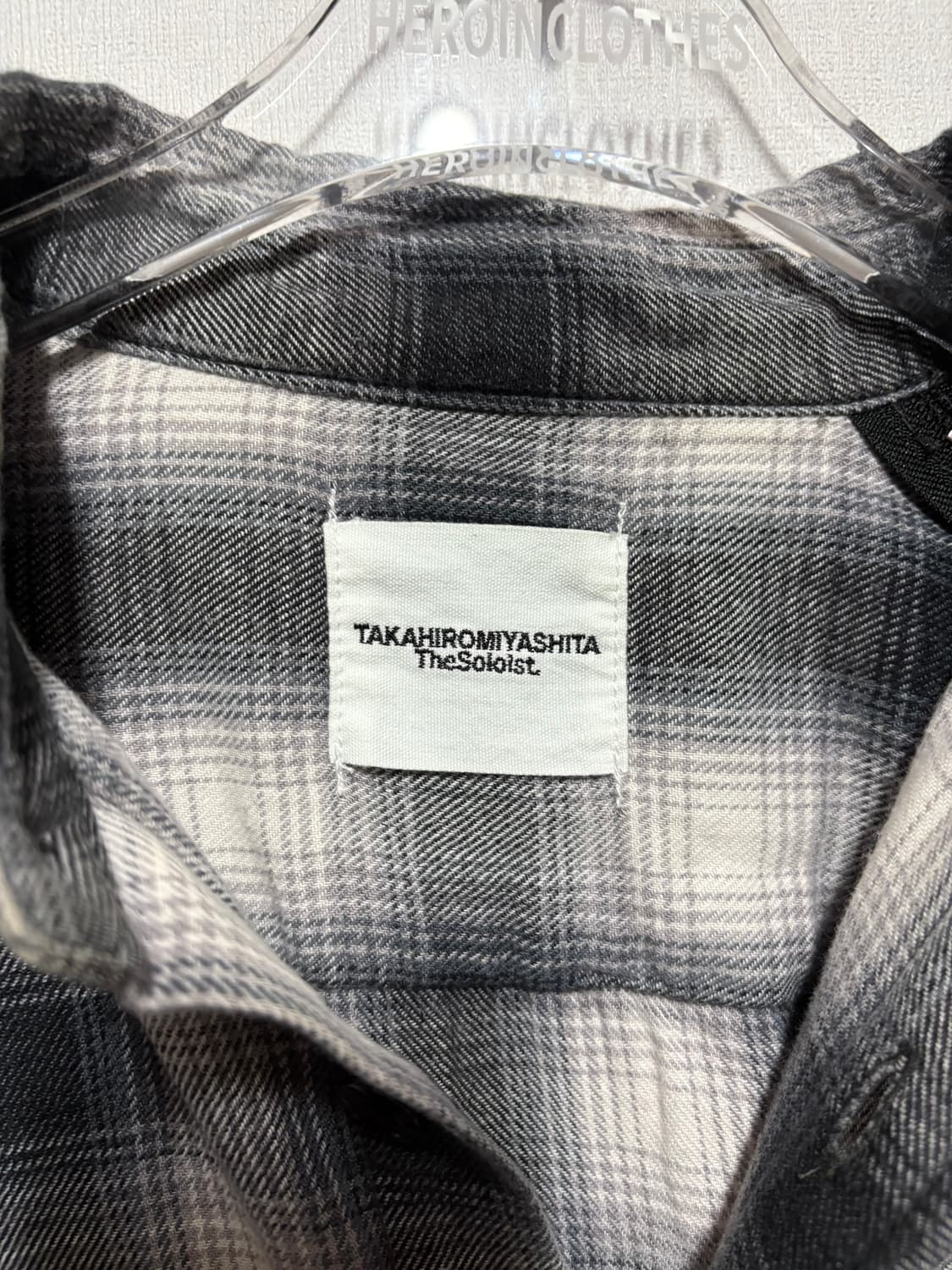 [46] 솔로이스트 오버사이즈 백지퍼 본디지 옴브레 셔츠 블랙 상품이미지3