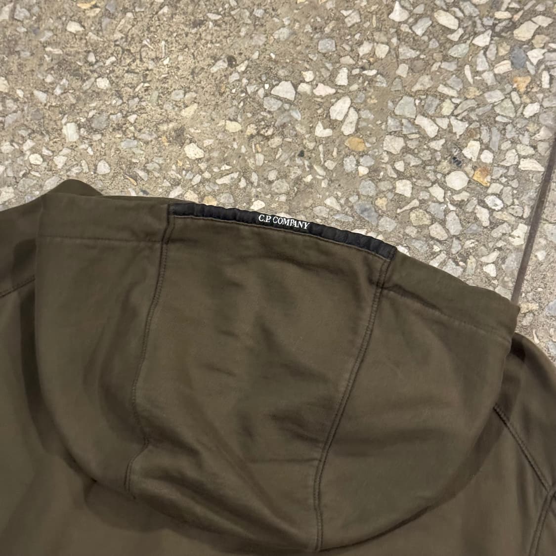 CP컴퍼니 렌즈 와펜 후드집업 L 상품이미지5