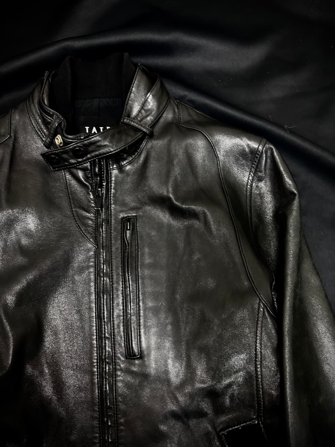 [Leather]Tate Neck Button Leather Chic J 상품이미지4