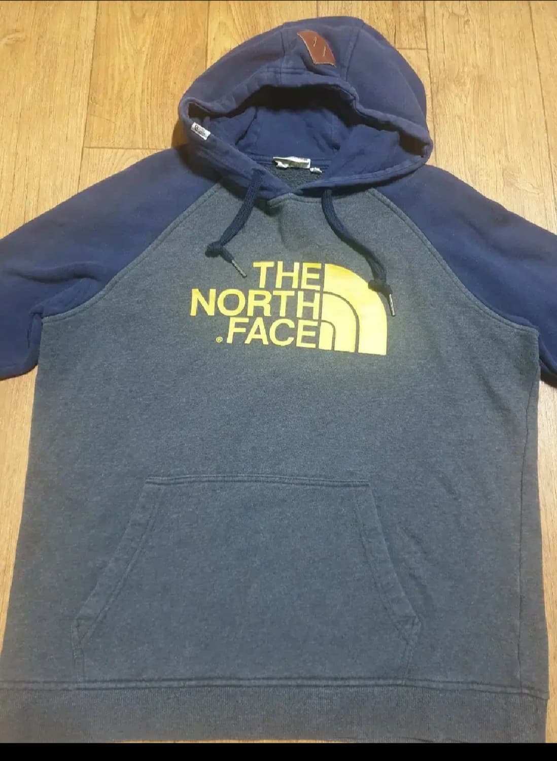노스페이스 후드티 105 사이즈입니다 상품이미지1