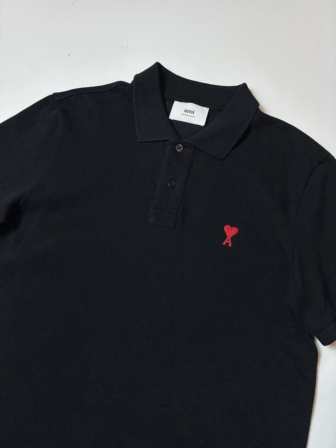 아미 AMI 스몰 하트 로고 폴로 반팔 티셔츠 PN9598 상품이미지2