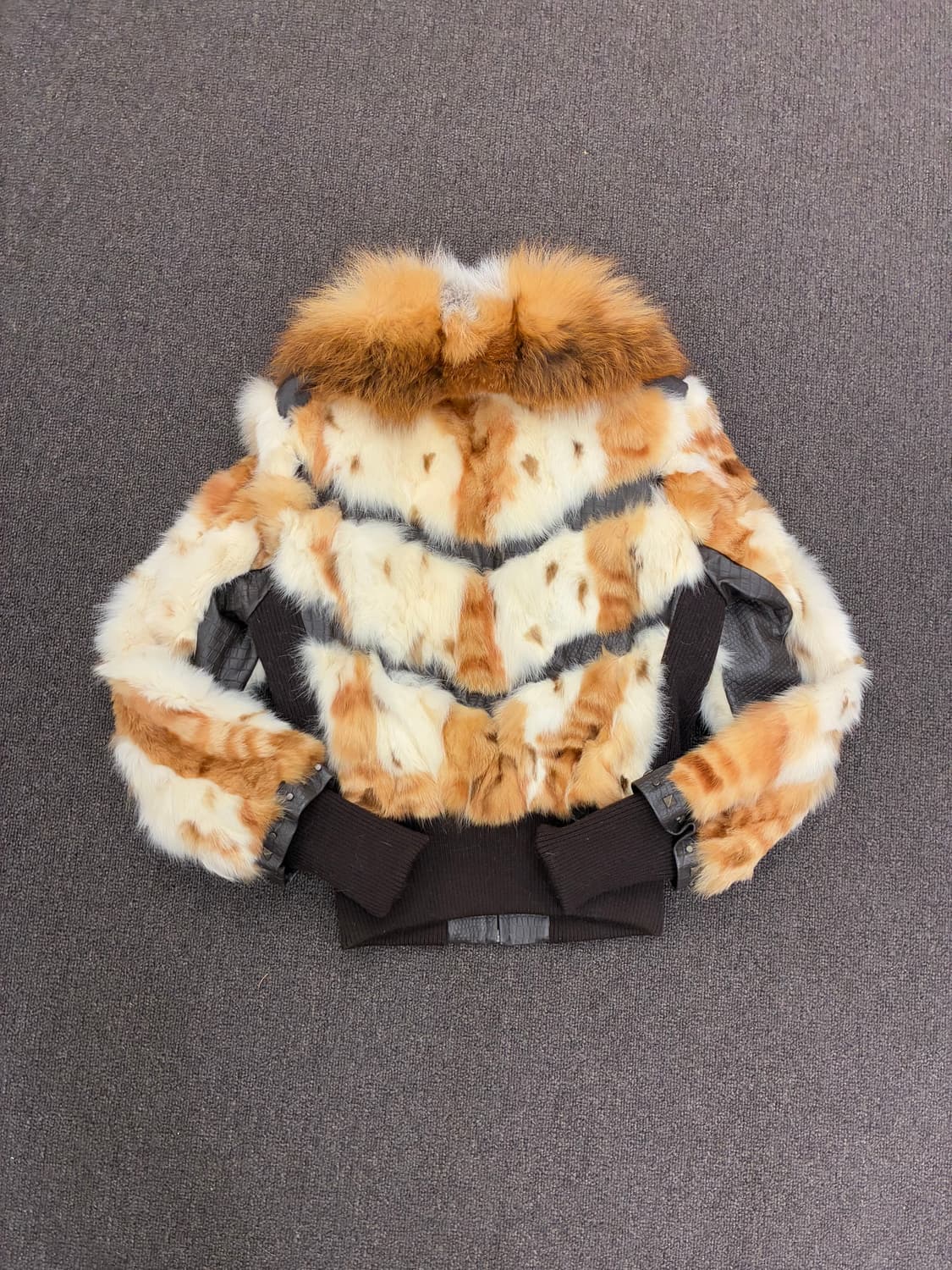 OS)빈티지 여성 y2k 스터드 포인트 퍼 자켓 상품이미지6