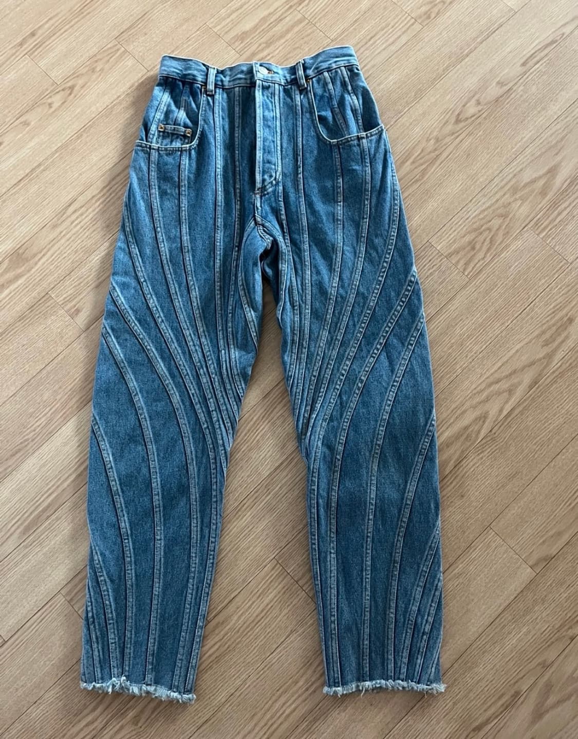 뮈글러 스파이럴 데님팬츠 38 상품이미지2