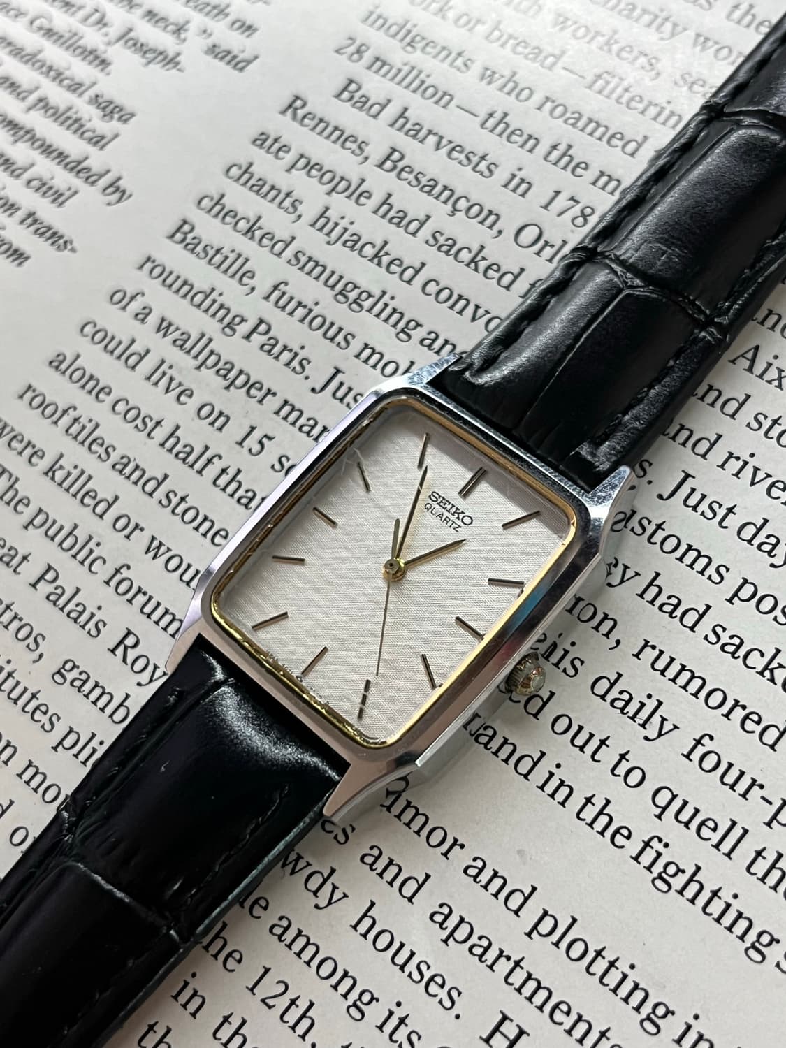 Vintage Seiko Quartz Chariot Tank Watch 상품이미지4