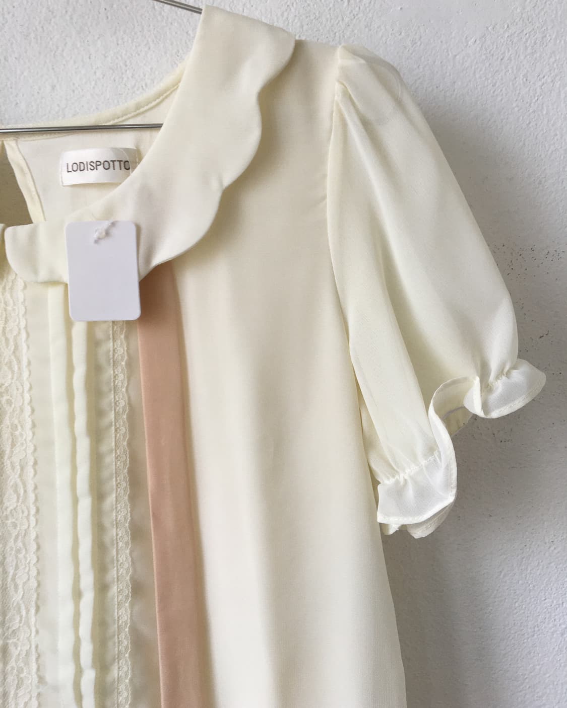 Lace pleats point tied blouse 상품이미지5