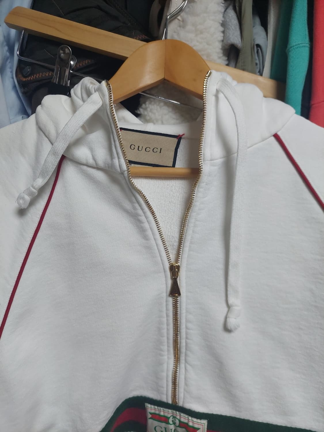 구찌 삼선 화이트 아노락 후드 스웻 m 오버핏 백화점판 상품이미지4