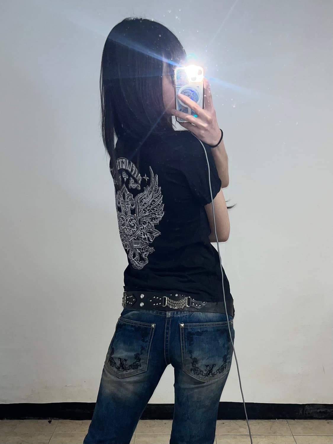 큐빅 디테일 펑크 티셔츠 상품이미지2