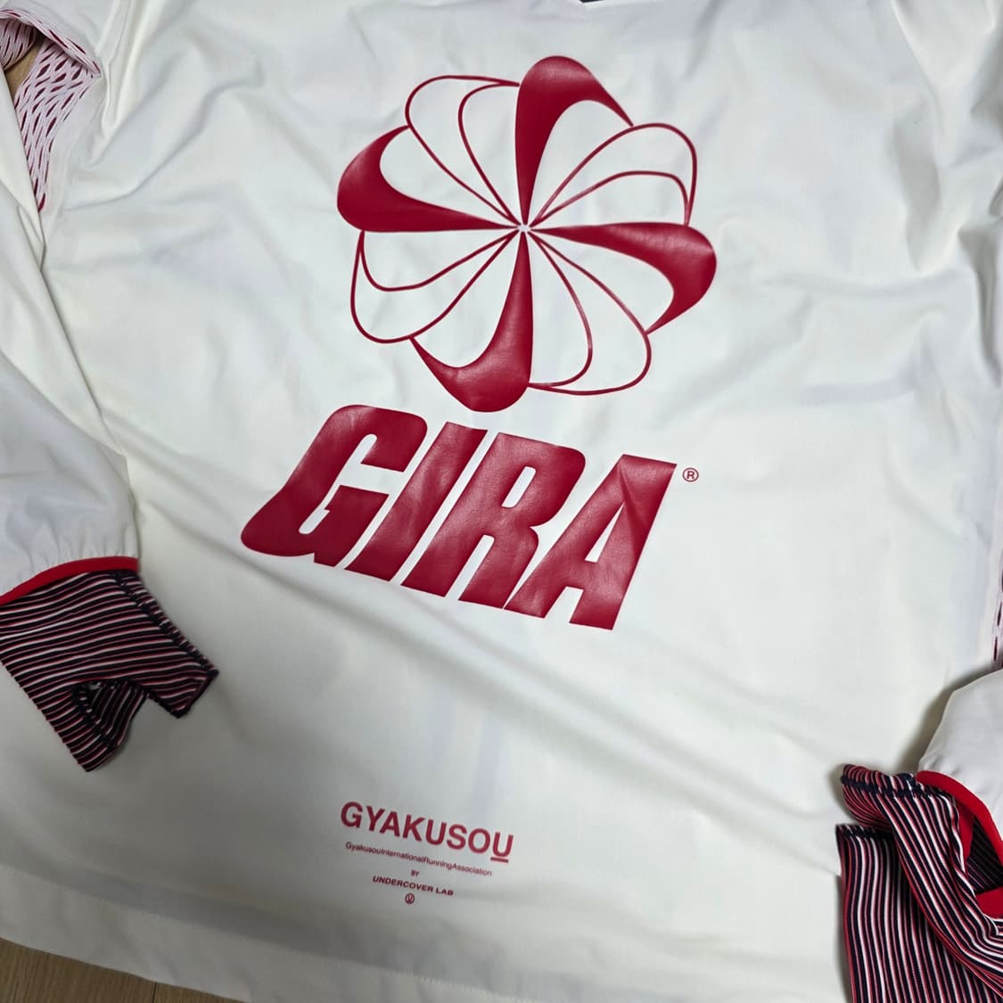 나이키 x 갸쿠소우 GIRA 러닝 자켓 / L 상품이미지8