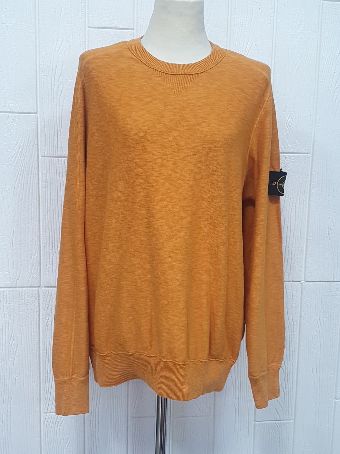 스톤아일랜드 오렌지 니트 맨투맨 상품이미지1