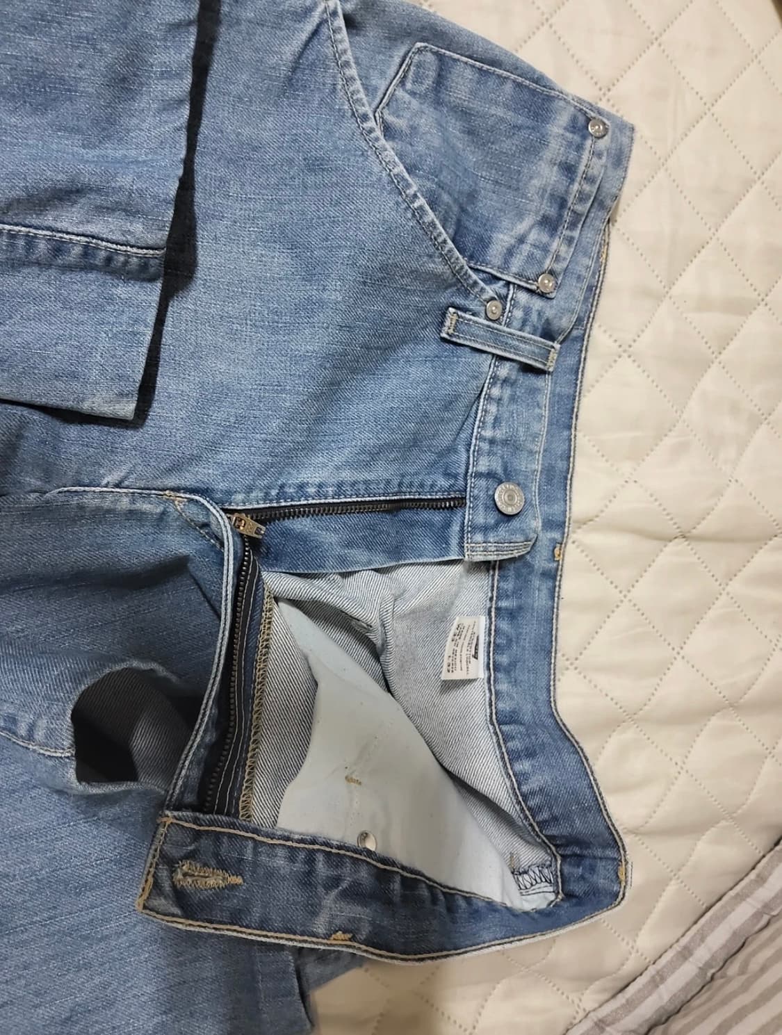 리바이스 엔지니어드 플레어 핏 부츠컷 데님 팬츠 상품이미지2
