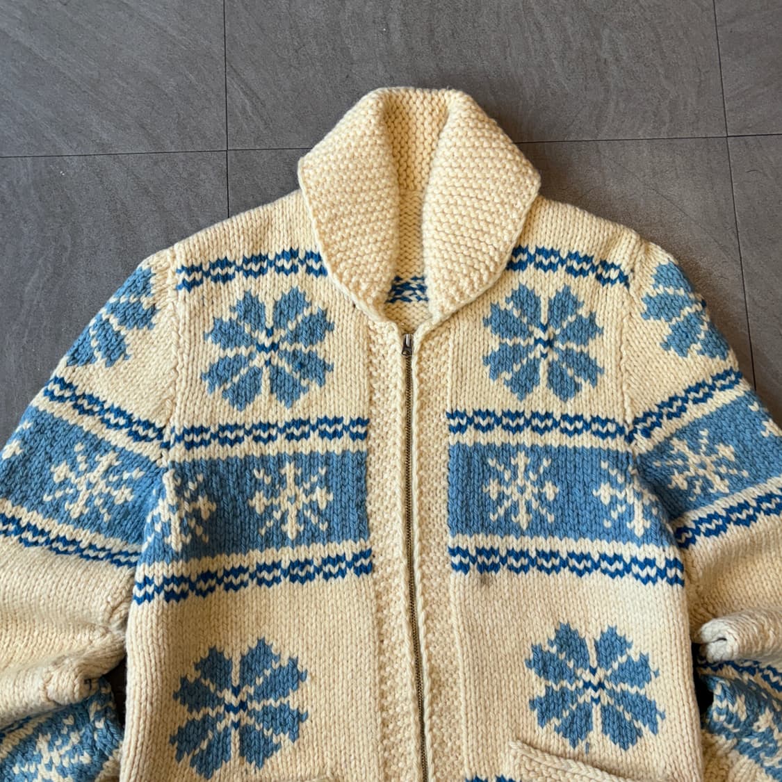 빈티지 눈꽃 자수 코위찬 자켓 상품이미지3