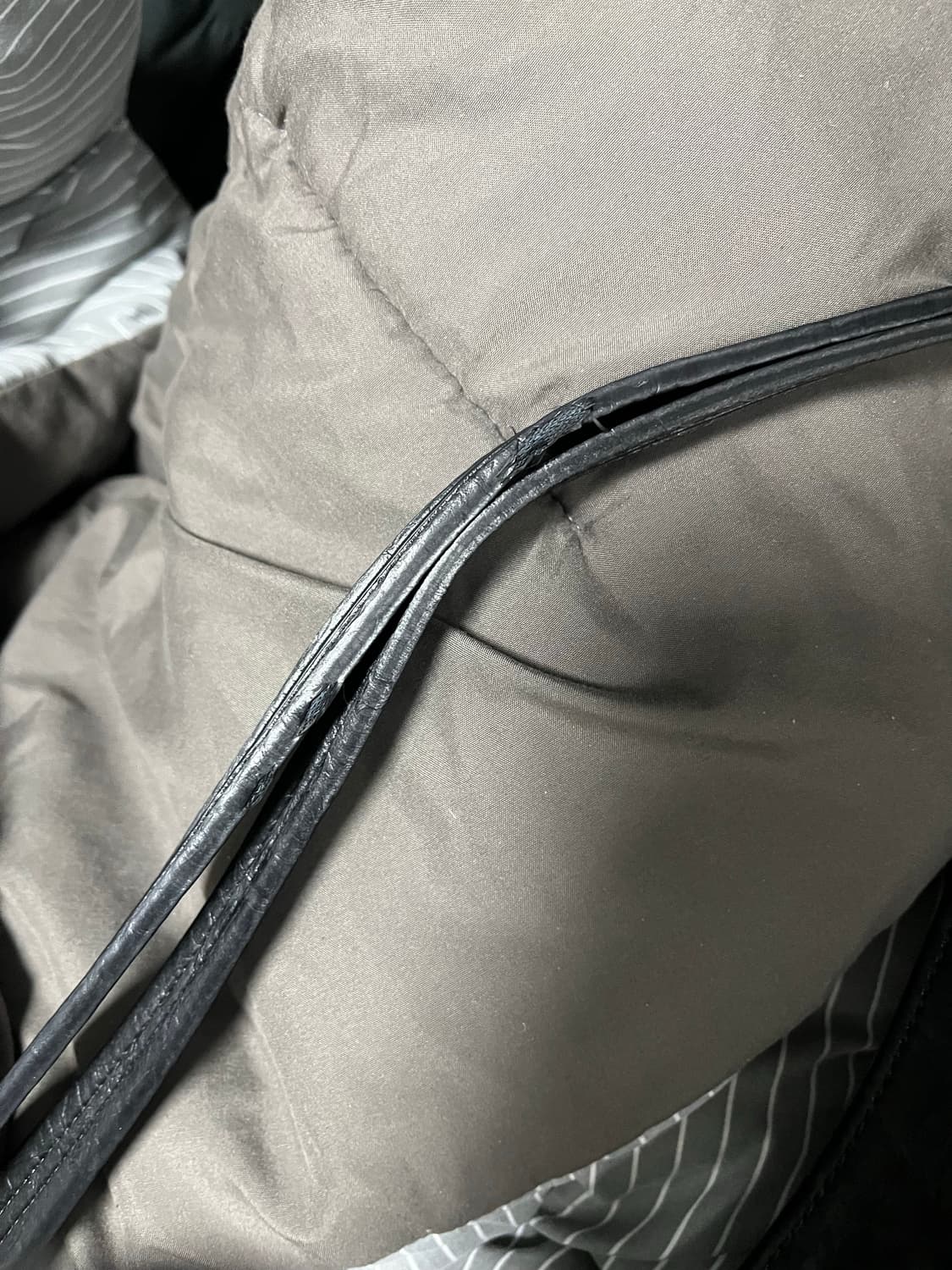 일리고 트러커 토트백 블랙 상품이미지5