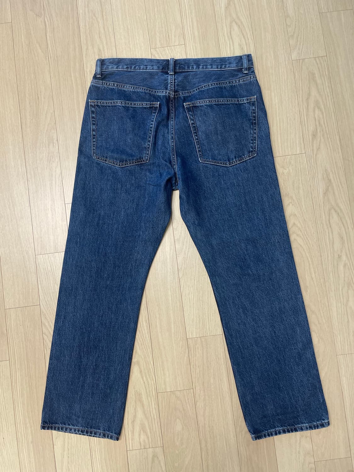 [31] 유니클로u 레귤러피트진 진청 상품이미지2