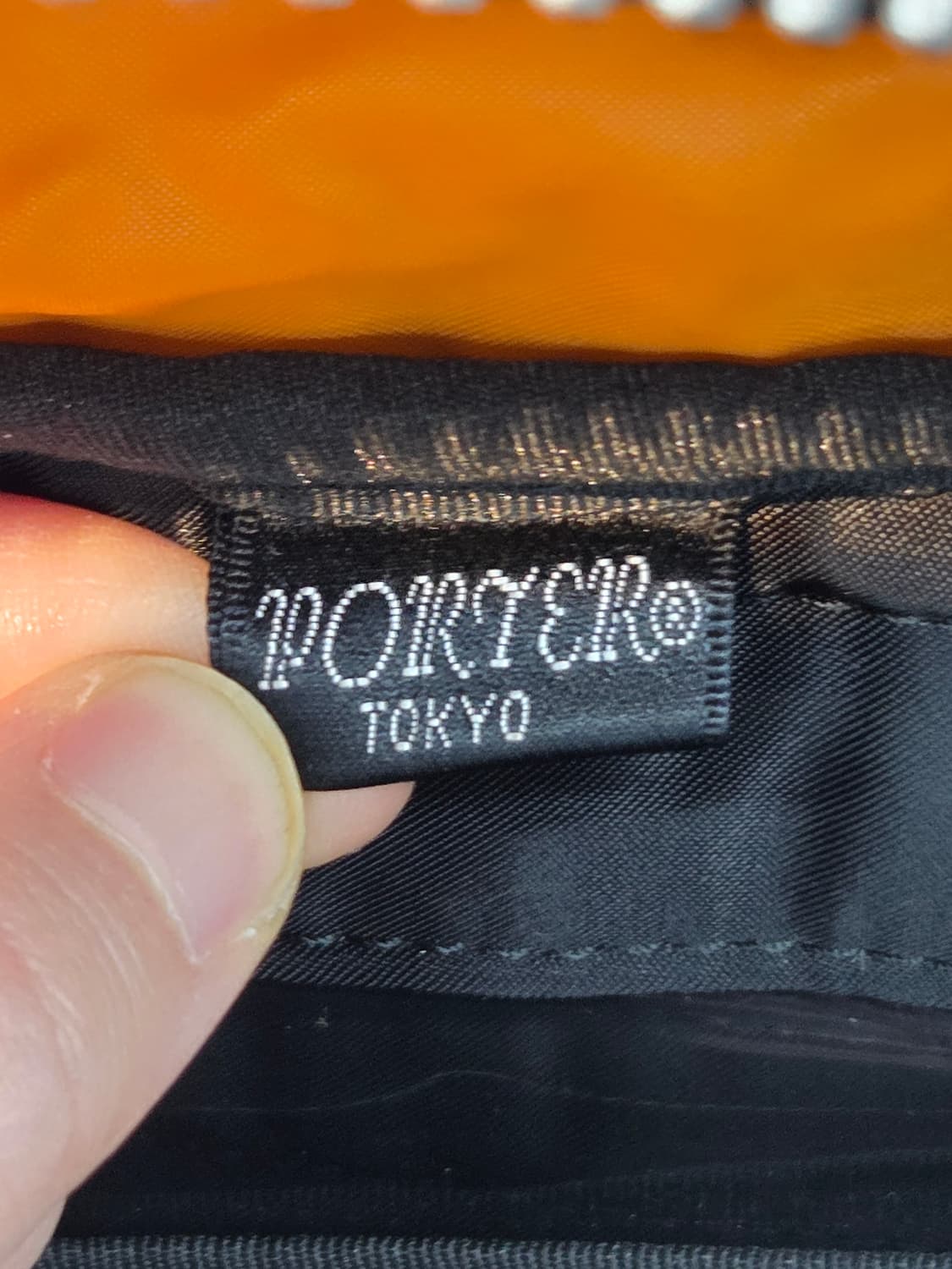 Yoshida porter 포터 빅 탱커 블랙 크로스백 숄더백 상품이미지6