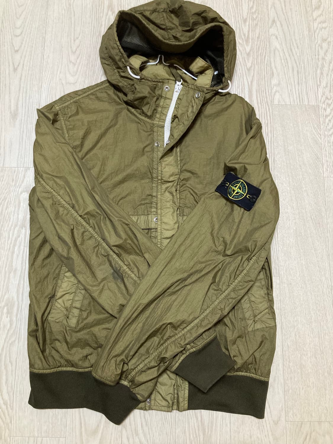 스톤 아일랜드 멤브라나 나일론 바람막이 상품이미지2