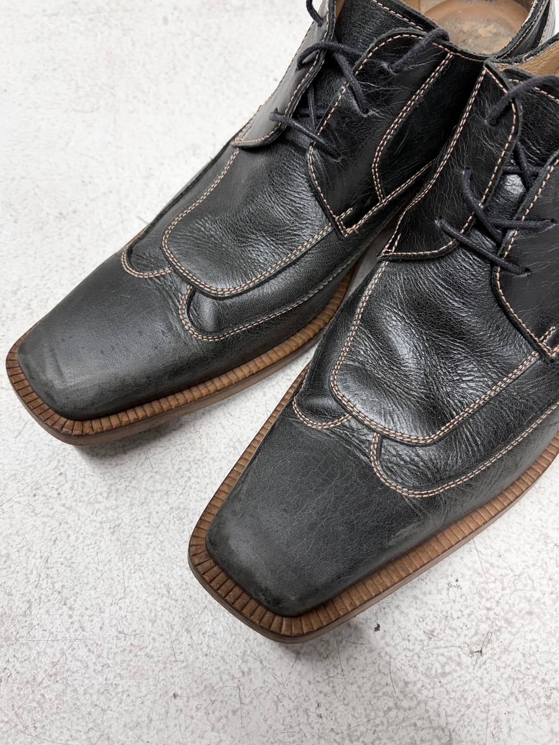 토네이도 마트 스티칭 스퀘어 레더 구두 상품이미지2