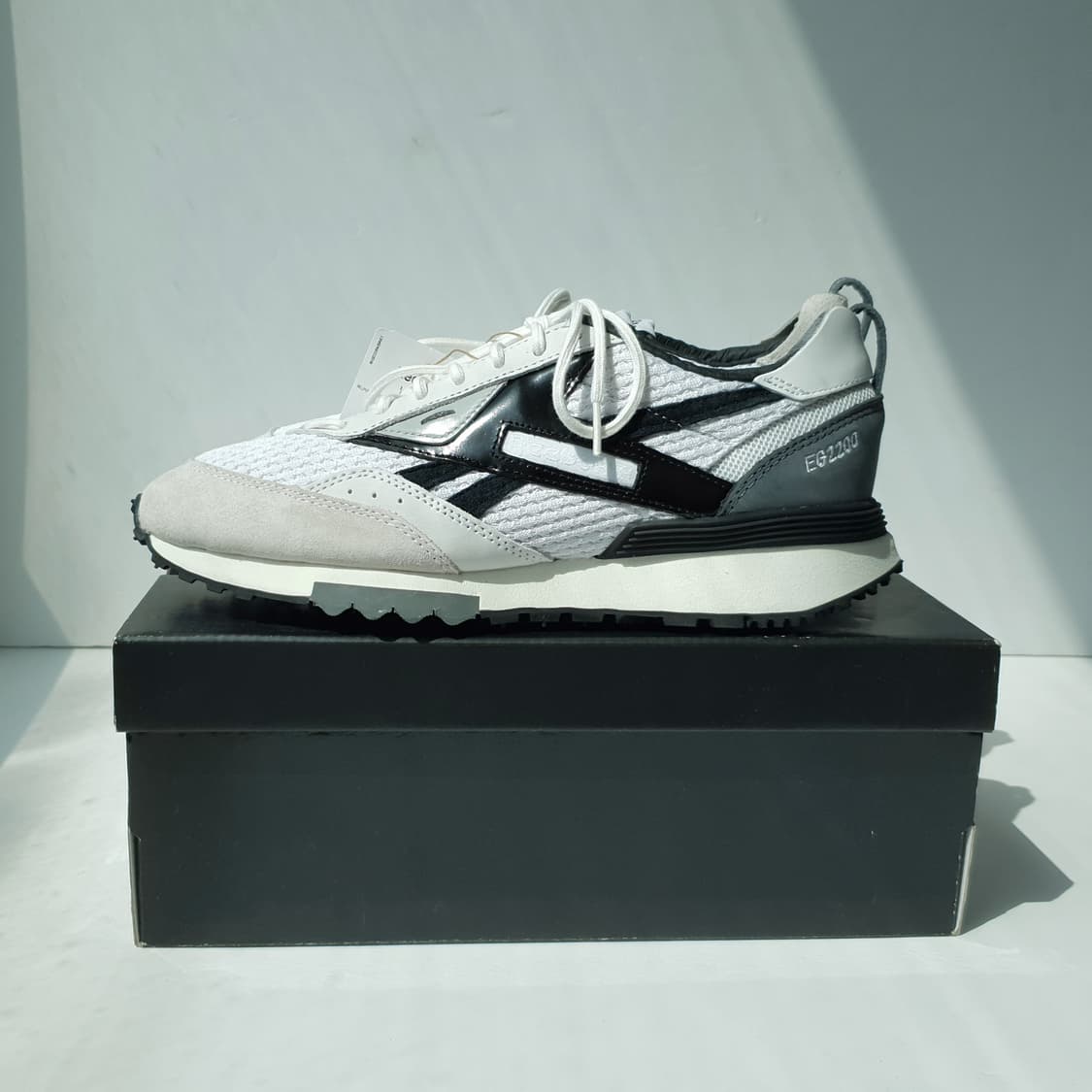 ENGINEERED GARMENTS x REEBOK
LX2200
 상품이미지9