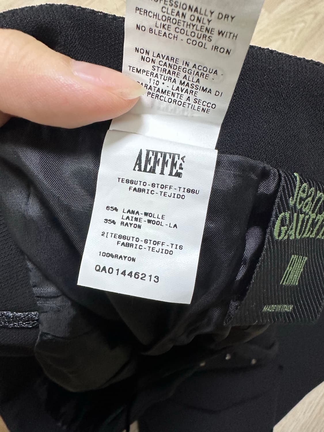 장 폴 고티에 큐빅 버튼 미디 블랙스커트 상품이미지4