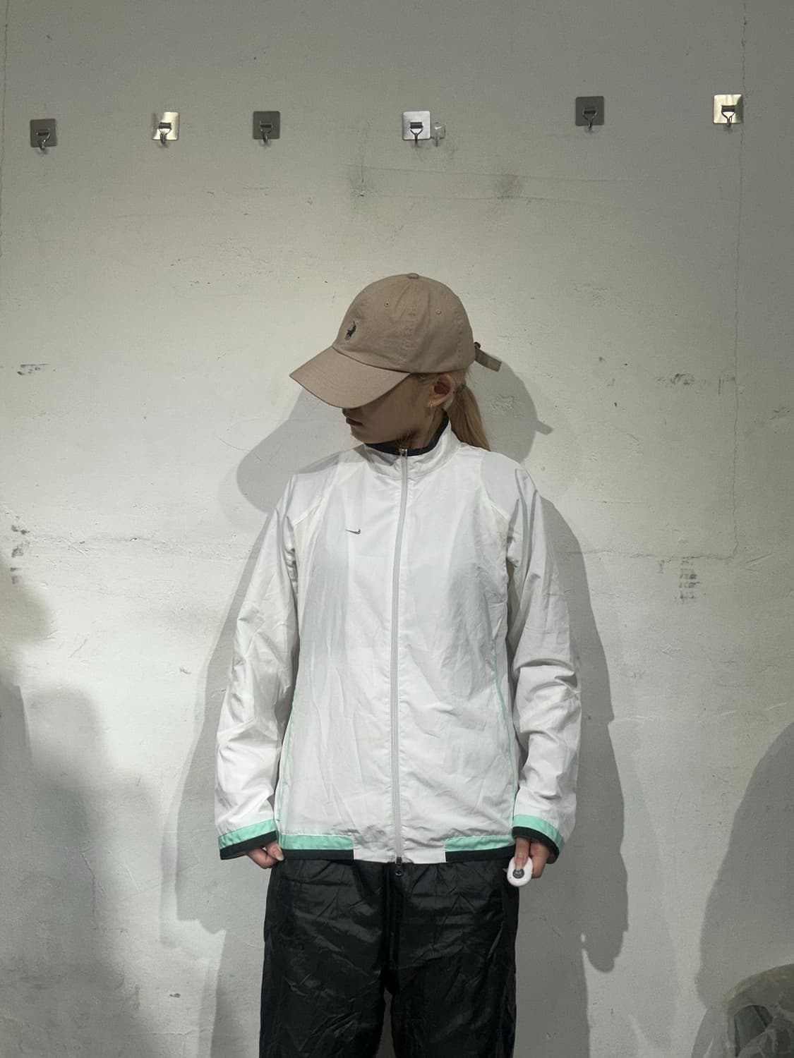 00s 나이키 화이트 로고 바람막이 트랙 자켓 L 상품이미지2