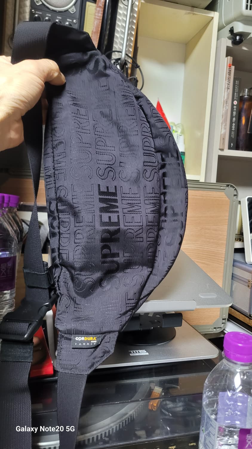 슈프림 힙색 상품이미지2