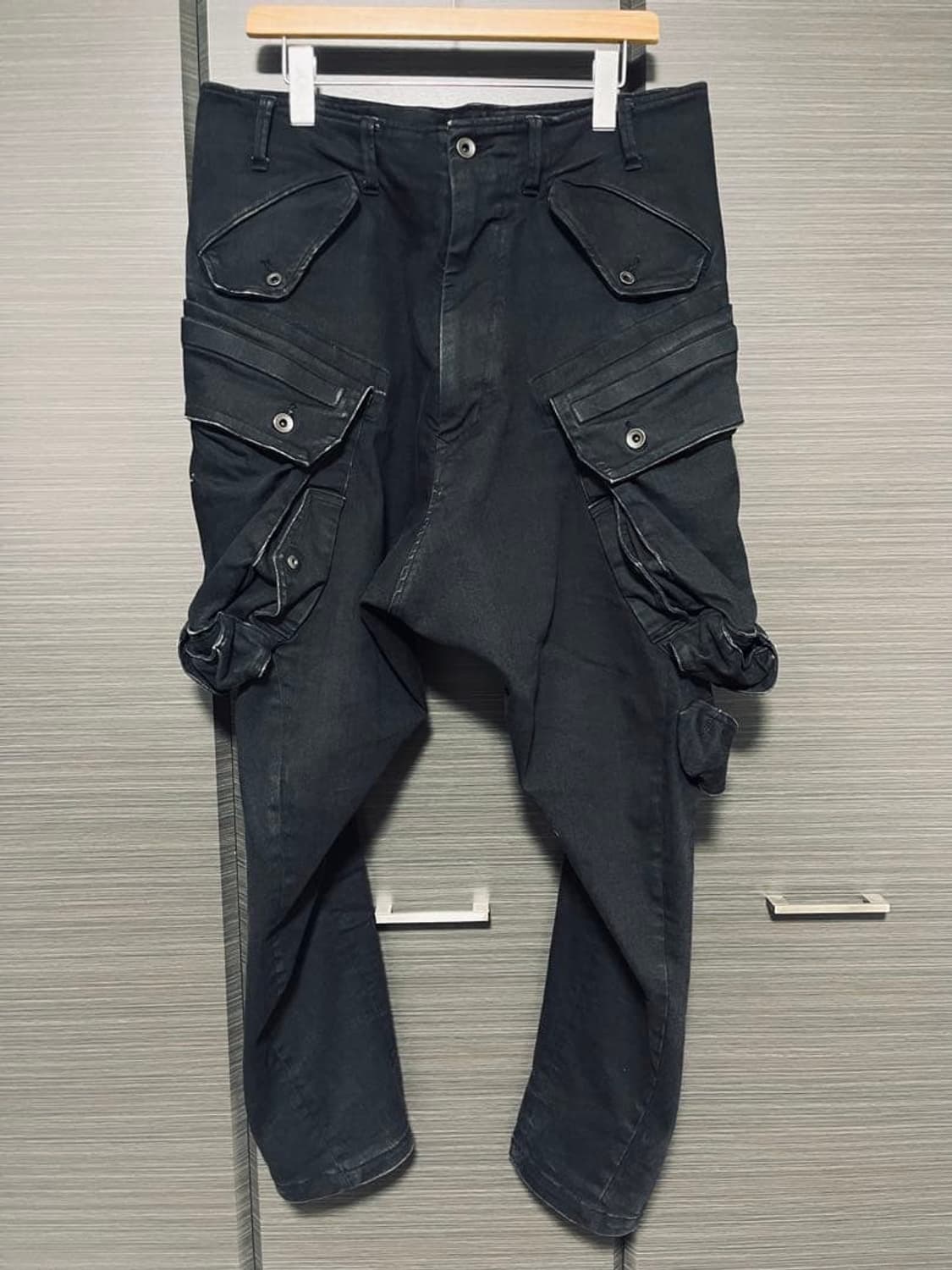 율리우스 21aw 가스마스크 카고팬츠 4사이즈 상품이미지1