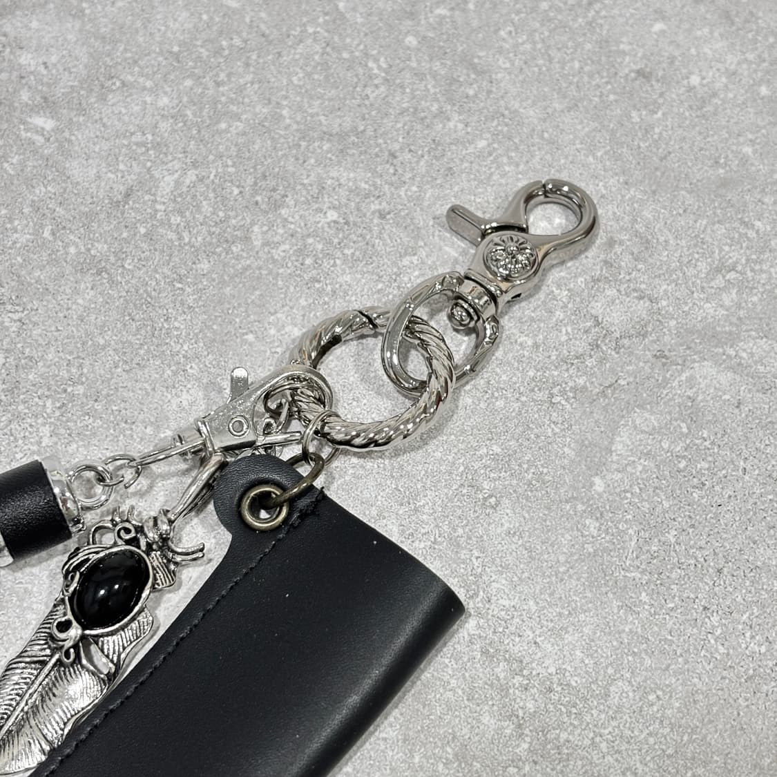 Oribell 태슬 가죽 립밤 라이터 립밤 케이스 깃털 키링 열쇠고리 상품이미지5