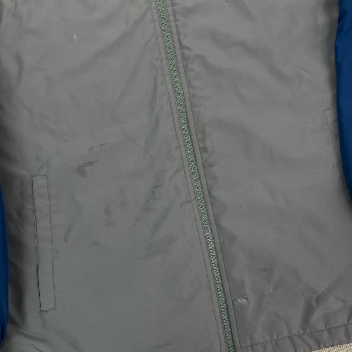 100 00s 아디다스 올드스쿨 바람막이 점퍼 상품이미지4