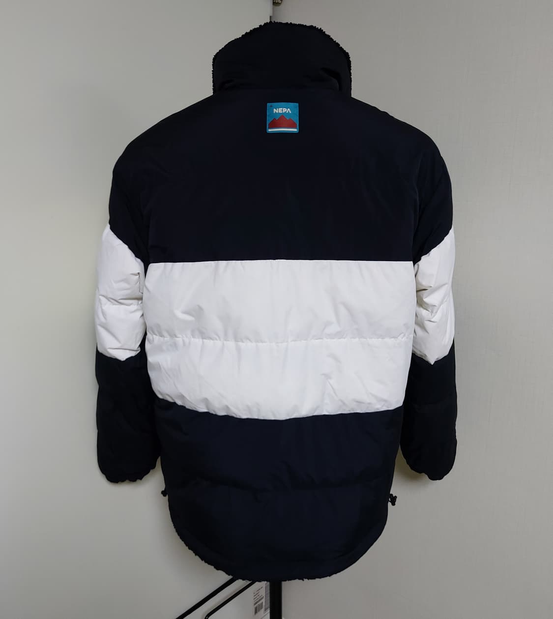 네파 듀오 리버시블 구스다운 뽀글이 양면 자켓 (100)
 상품이미지6