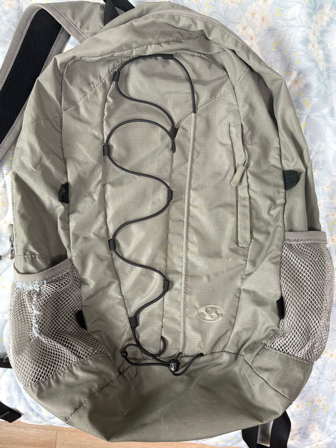 산산기어 백팩 그레이 23fw 상품이미지1