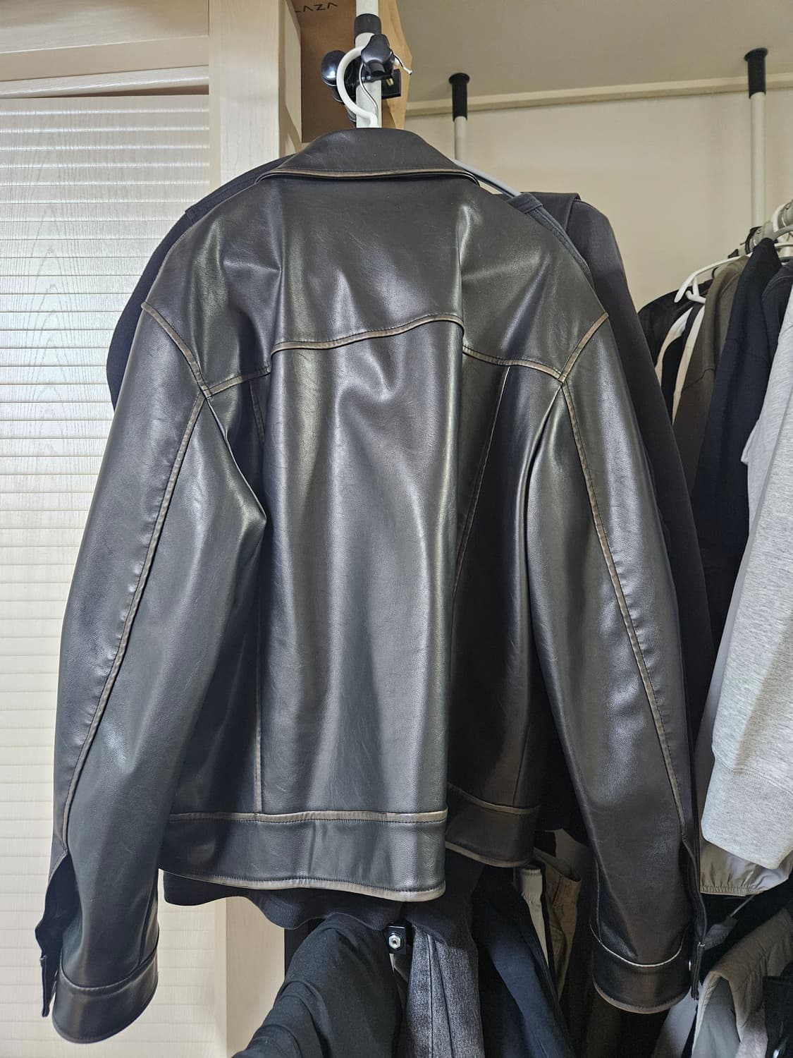 [L] 무탠다드 페이디드 신세틱 레더 싱글 재킷  가죽자켓 상품이미지4