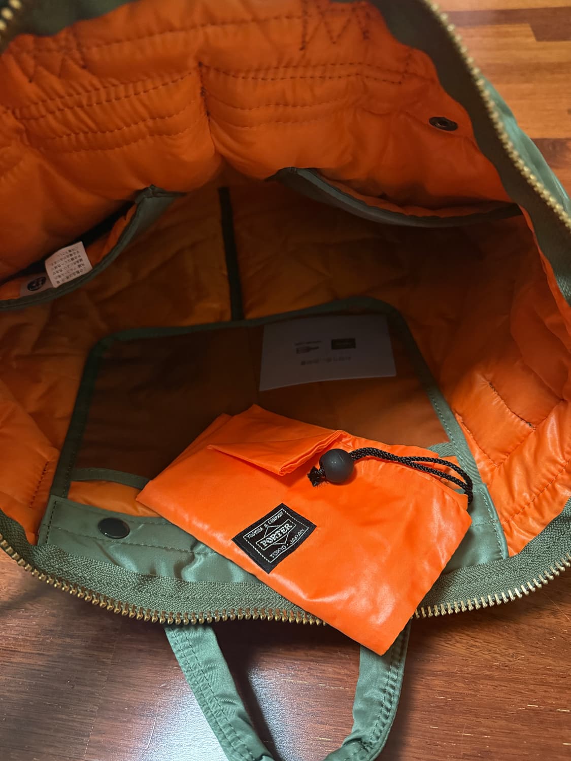 요시다포터 헬맷백 구형 세이지 색상 판매(상태극상) 상품이미지6