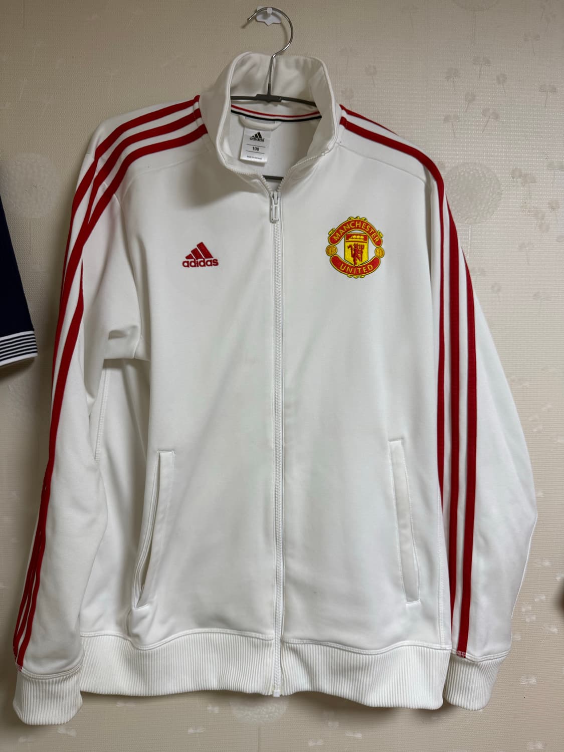 맨유 대장 흰빨 트랙탑 상품이미지1