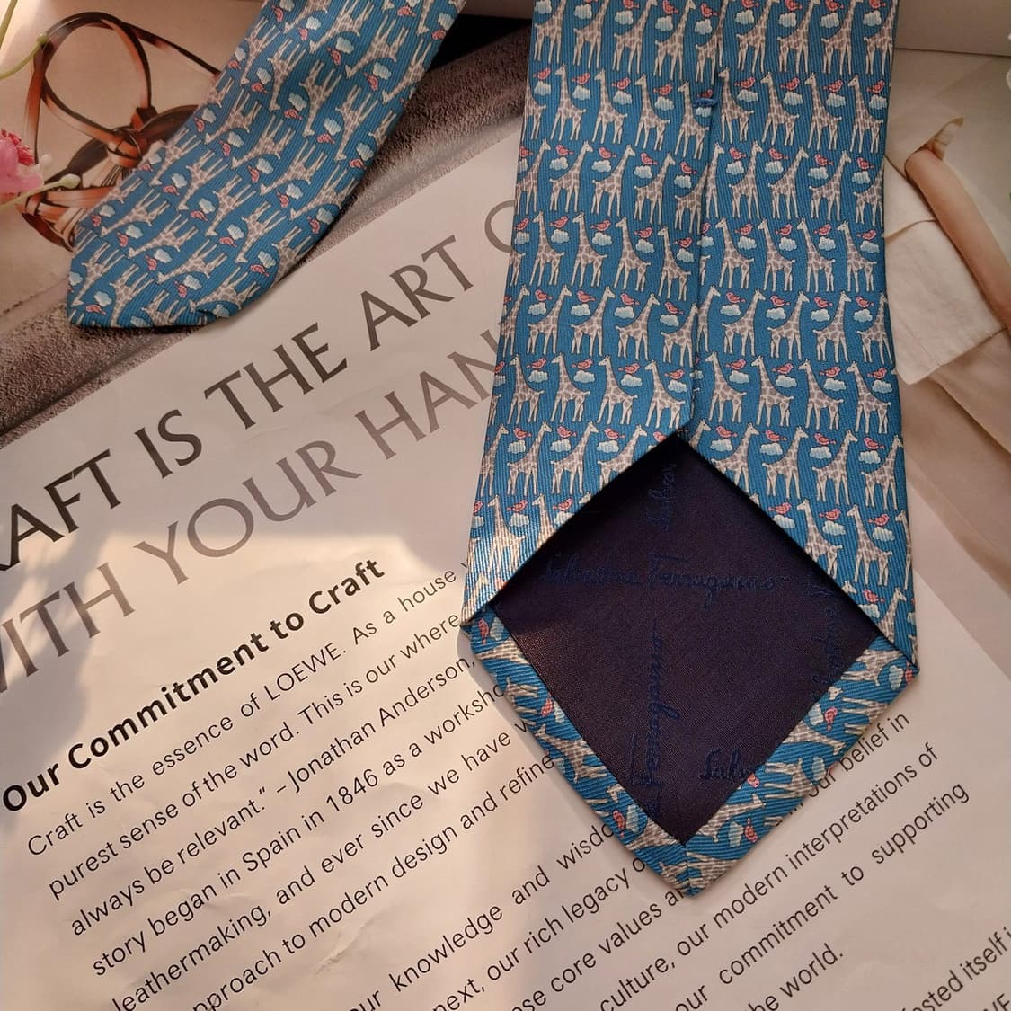 페라가모 실크 하늘색 애니멀 모티프 넥타이 8cm A+등급 K1569
 상품이미지8