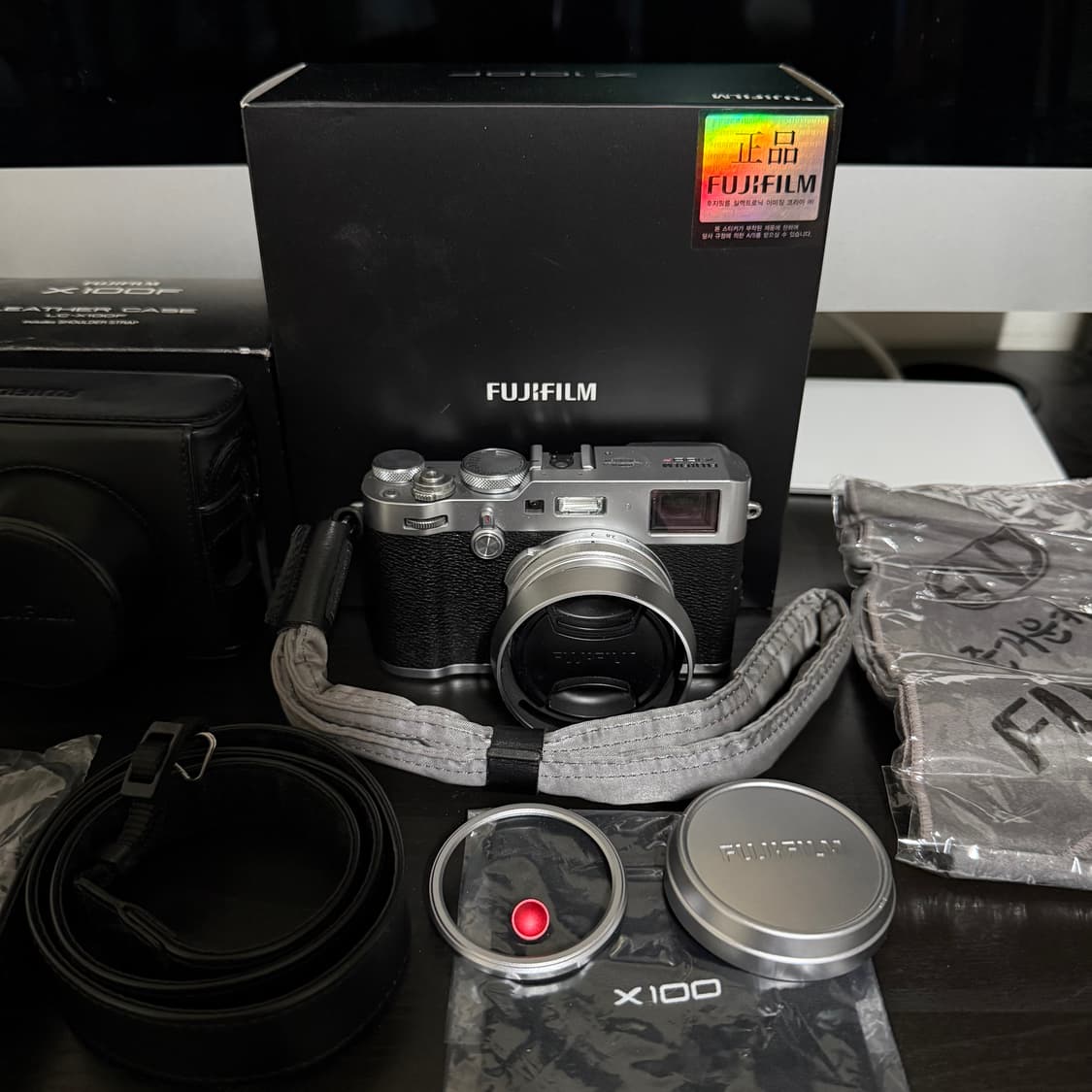 [민트급] 후지 필름 x100f 실버 포터 탱커 스트랩 정품 악세사리 상품이미지2