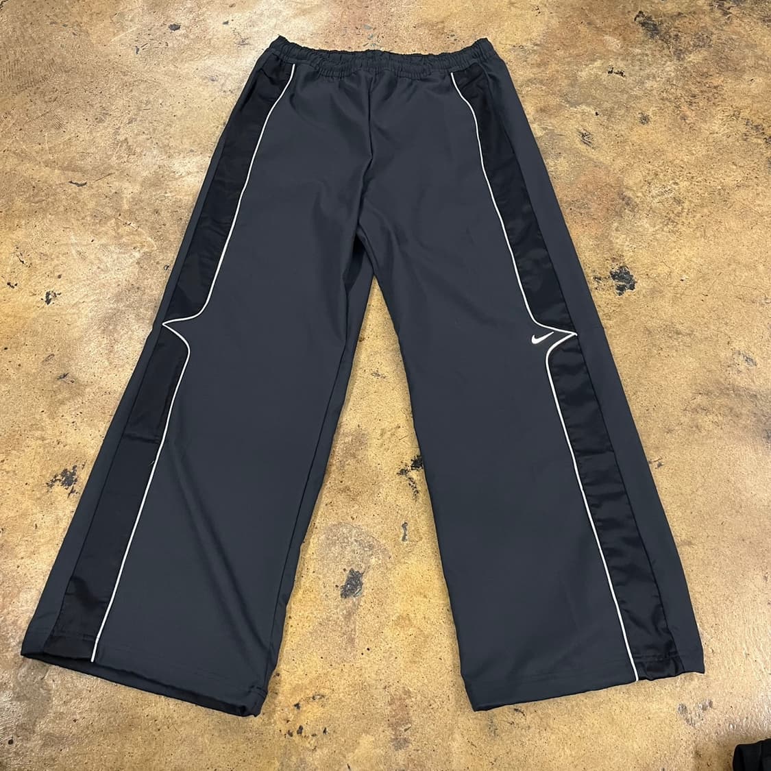 [정품/L] 나이키 블랙 트랙 바지 라인 포인트 b18 상품이미지2
